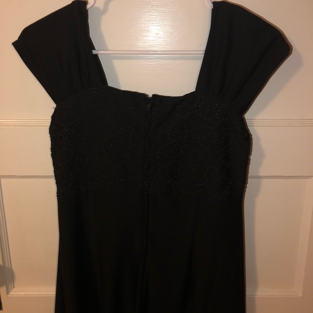 Dress - Picture 8 of 8